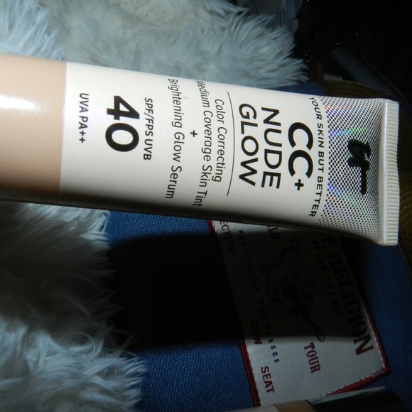 it cosmetics CC+ Nude Glow Foundation SPF 40 + Glow Serum Medium 🆕FAST😮💨⚡🚚 - Picture 7 of 16